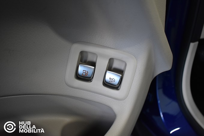 MERCEDES-BENZ GLC 300 e 4Matic EQ-Power Business Extra